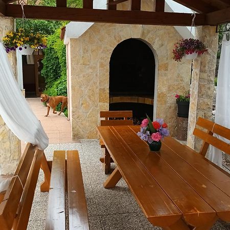 Holiday Home Perunika Zezevica Extérieur photo