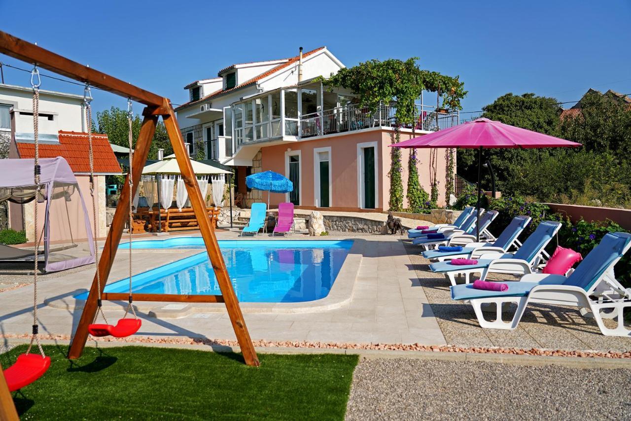 Holiday Home Perunika Zezevica Extérieur photo