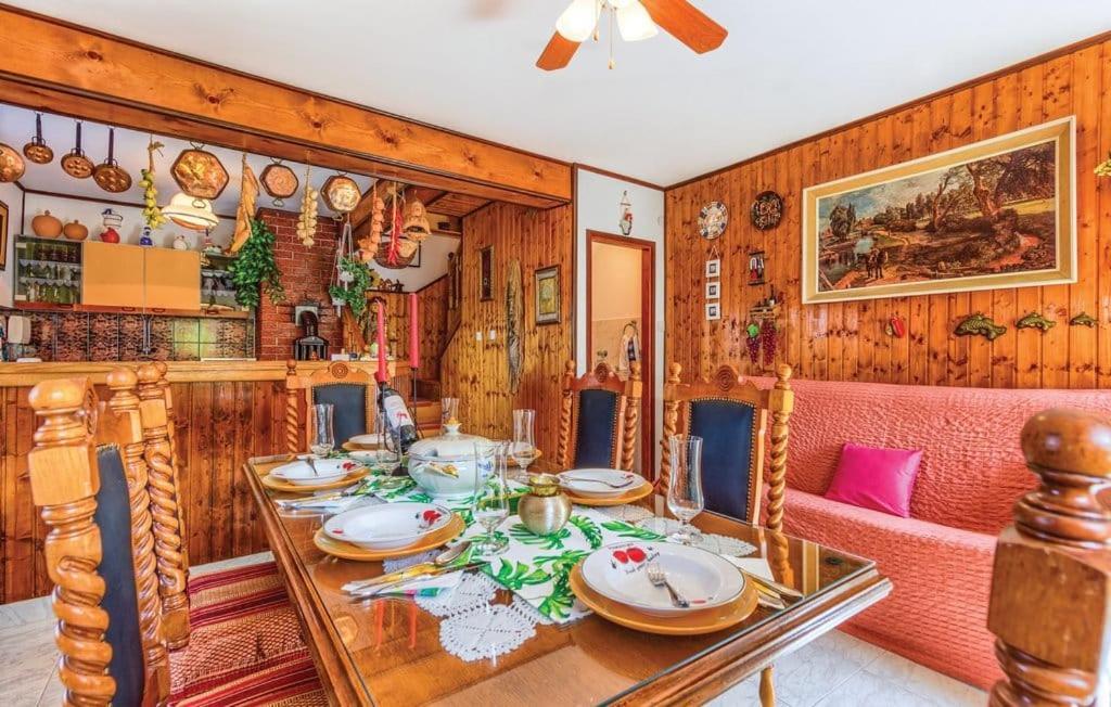 Holiday Home Perunika Zezevica Extérieur photo