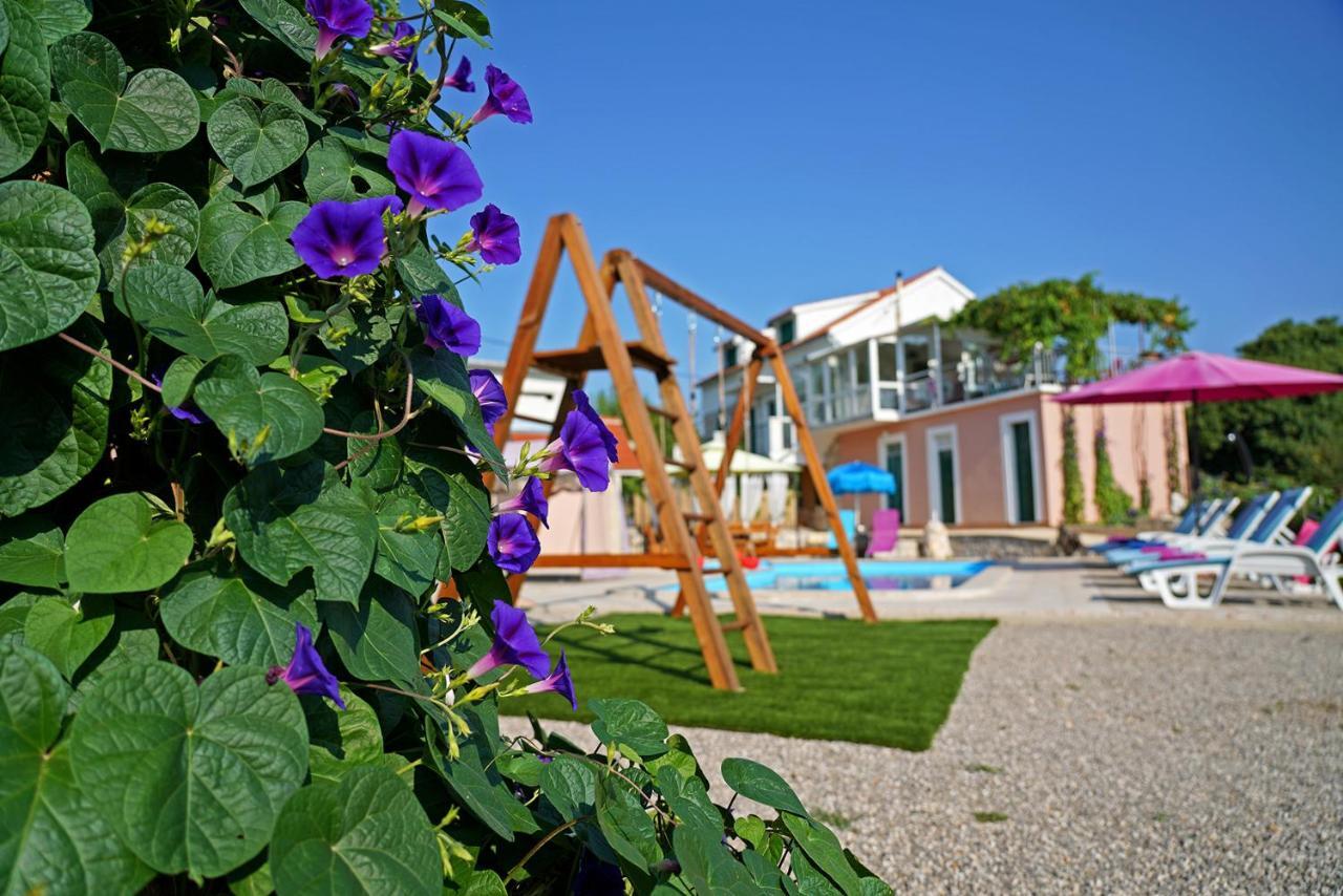 Holiday Home Perunika Zezevica Extérieur photo